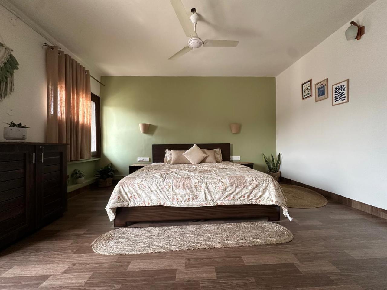 Netflix & Chill Apartment Chandigarh